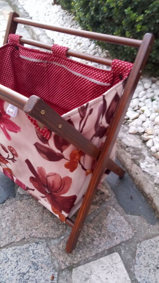 A BOLSA TRICÔ E CROCHÊ OU REVISTEIRO EM MADEIRA E TECIDO