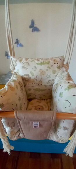 Balanço Bebe Infantil em Tecido/madeiracom Almofadas Extras