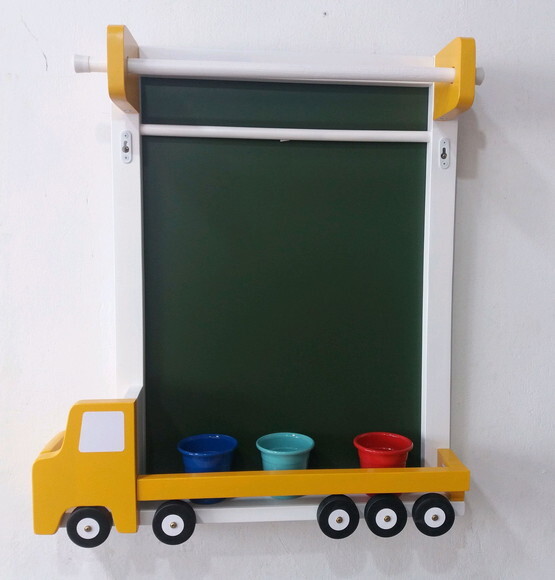 Kit Caminhão Lousa Verde C/ Suporte Papel Para Desenhar