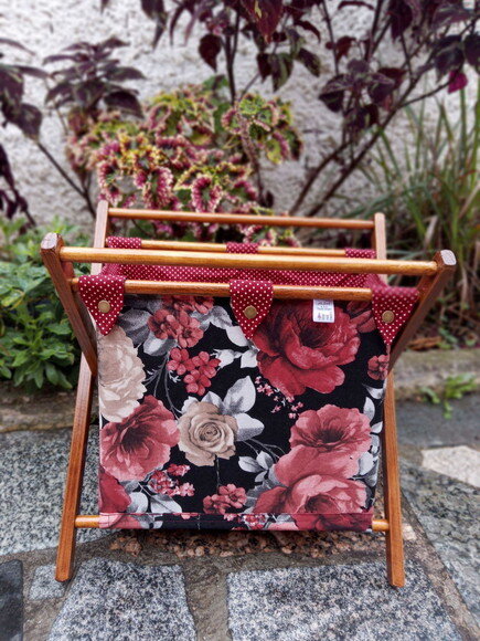 Bolsa Tricô e Crochê ou Revisteiro em Madeira e Tecido