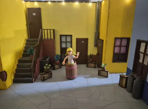 Vila do Chaves Brinquedo com iluminação