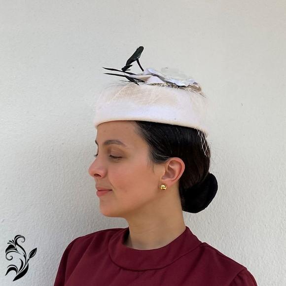 Casquete Off White Rosas