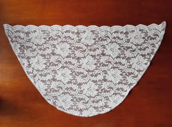 Véu de renda branco para missa - Tamanho M