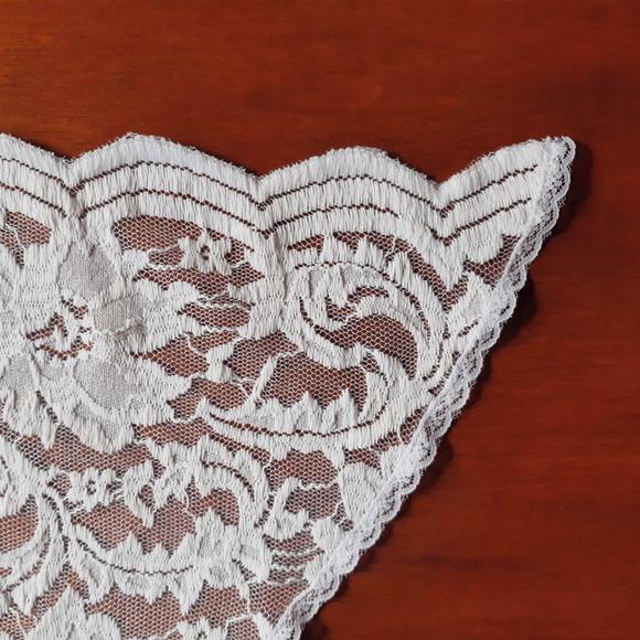 Véu de renda branco para missa - Tamanho M