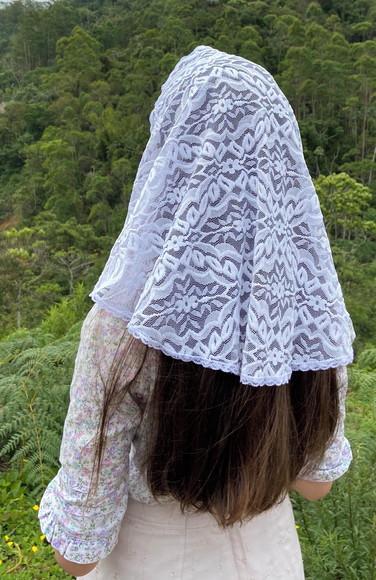 Véu de renda branco para missa - Tamanho P