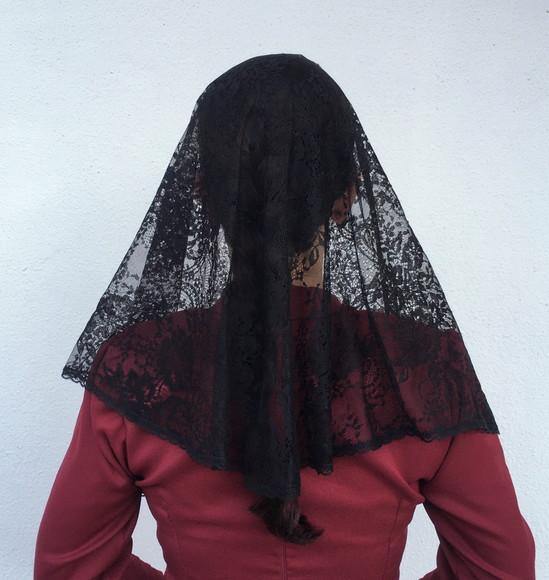 Véu de Renda Preto para Missa - Tamanho m