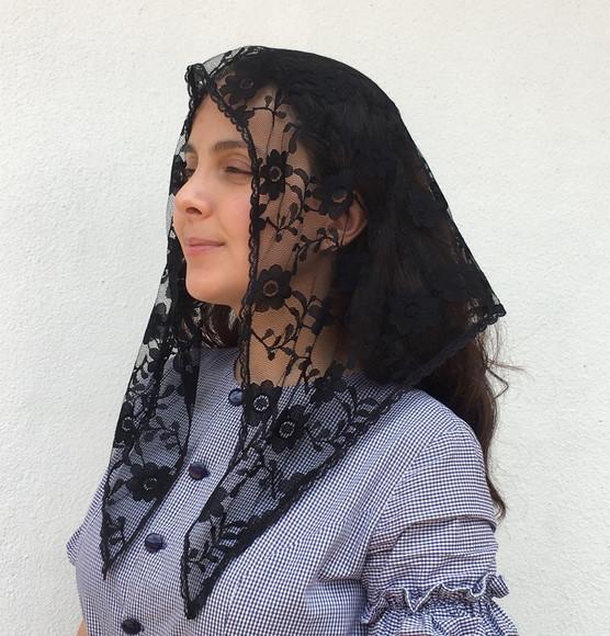 Véu de Renda Preto para Missa - Tamanho P