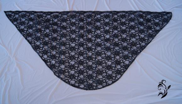 Véu de Renda Preto para Missa m com Barrado