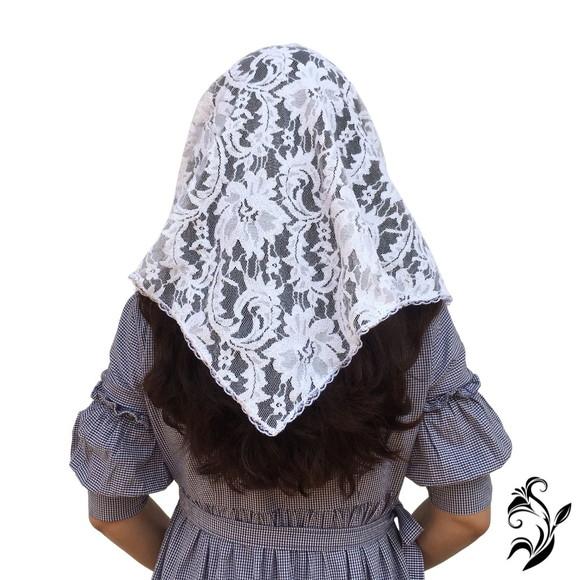 Véu Triangular Branco para Missa - Tamanho m