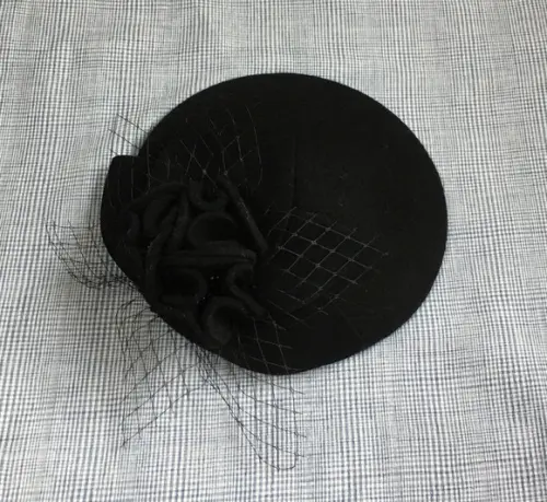 Casquete Preto Flores