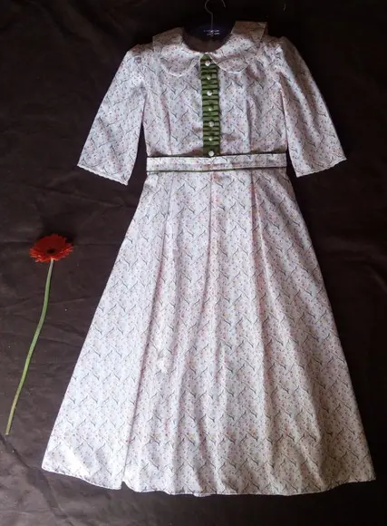 Vestidinho infantil Floral com Pregas