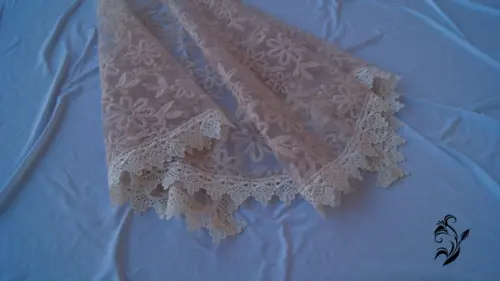 Véu de Renda Bege para Missa