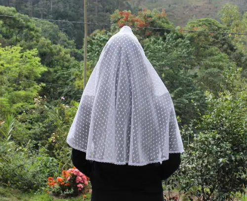 Véu de renda branco para missa - Tamanho G