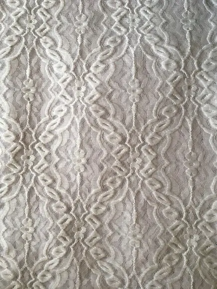 Véu de renda branco para missa - Tamanho M