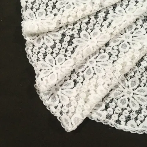 Véu de renda branco para missa - Tamanho M
