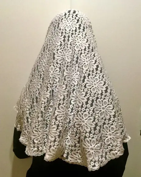 Véu de renda branco para missa - Tamanho M