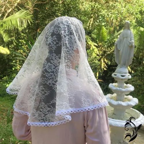 Véu de Renda Branco para Missa - Tamanho m