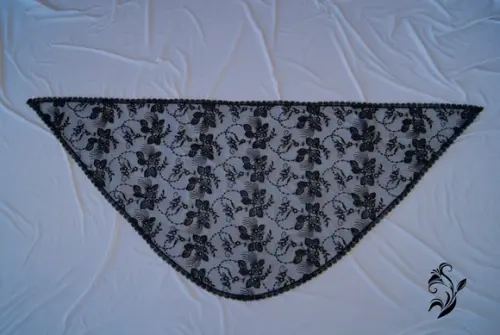 Véu de Renda Preto para Missa