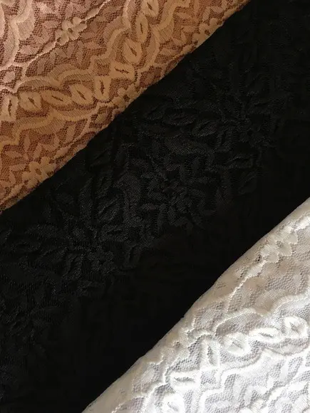 Véu de renda preto para missa - Tamanho M