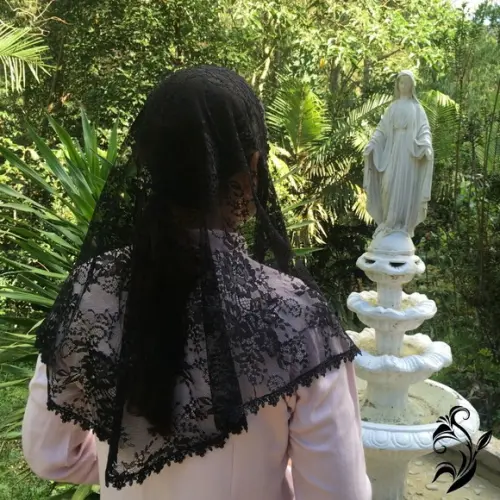 Véu de Renda Preto para Missa - Tamanho m