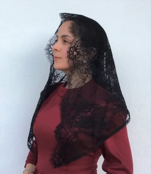 Véu de Renda Preto para Missa - Tamanho m