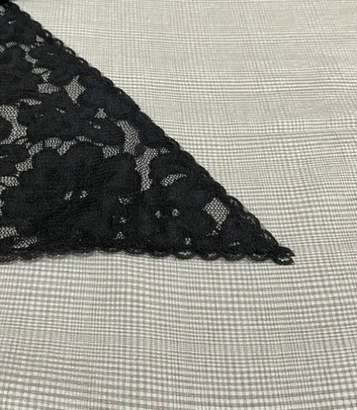 Véu de renda preto para missa - Tamanho P