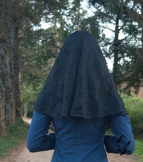 Véu de Renda Preto para Missa G