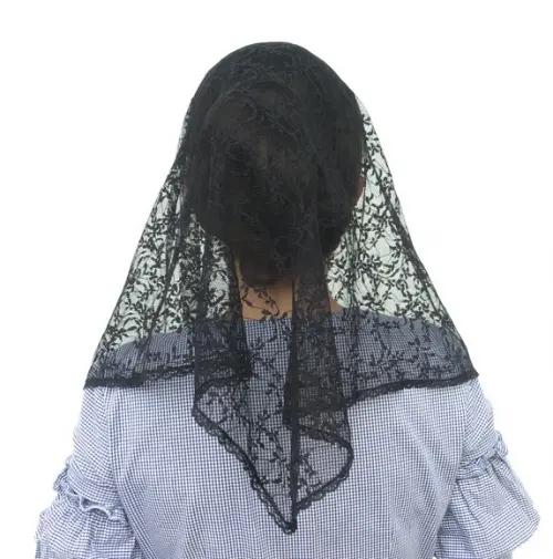 Véu Triangular Preto para Missa - Tamanho m