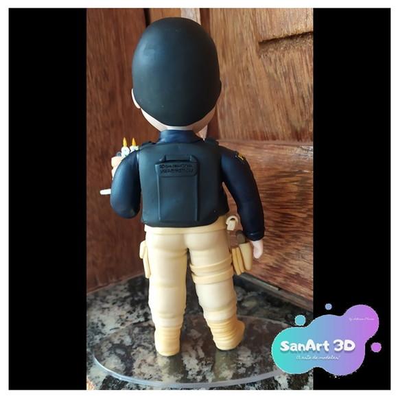 Boneco Policial em Biscuit