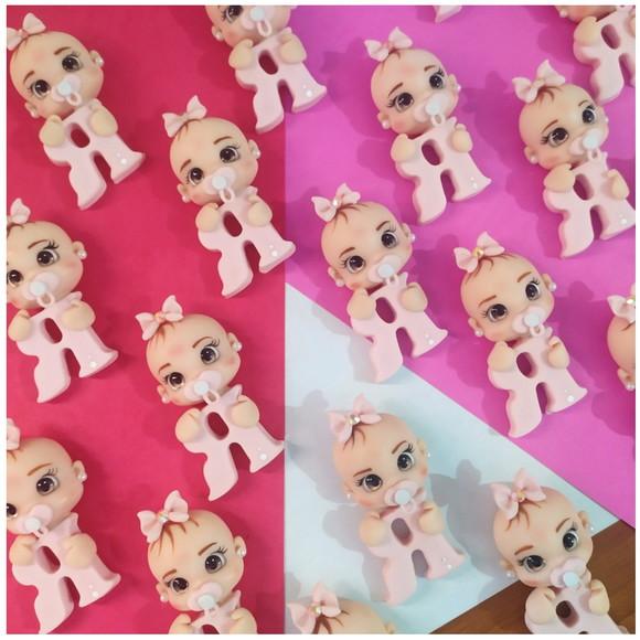 Imã de Geladeira em Biscuit para Chá de Bebê