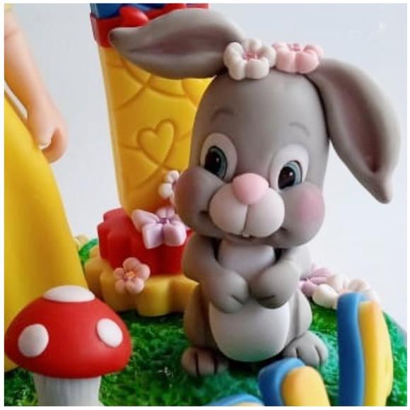 Topo de Bolo Branca de Neve em Biscuit