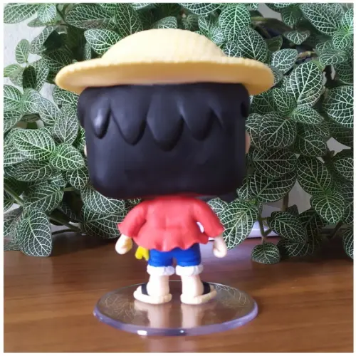 Funko Pop Monkey D. Luffy – One Piece em biscuit