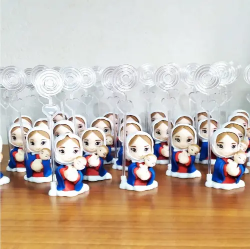Lembrancinha Nossa Senhora em Biscuit