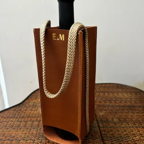 Porta Vinho em Couro