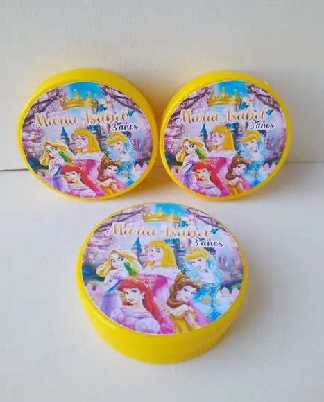Latinha Personalizada Princesas