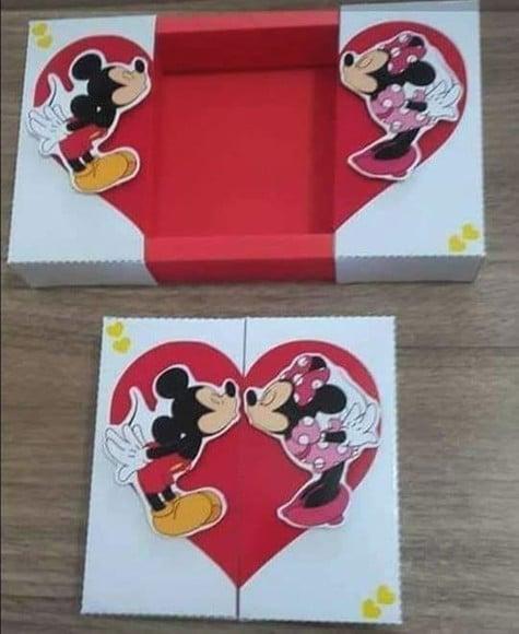 Arquivo Caixa Silhouette Minnie e Mickey Dia dos Namorados