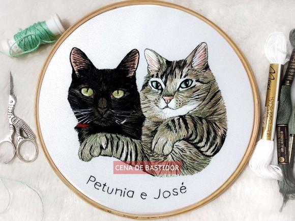 Retrato Bordado 2 Pets - Bordado Animais de Estimação - 20cm