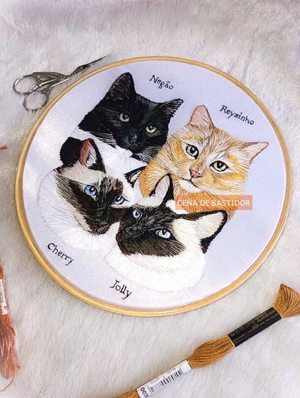 Retrato Bordado 3 Pets- Bordado Animais de Estimação 20cm