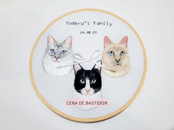 Retrato Bordado 3 Pets- Bordado Animais de Estimação 20cm