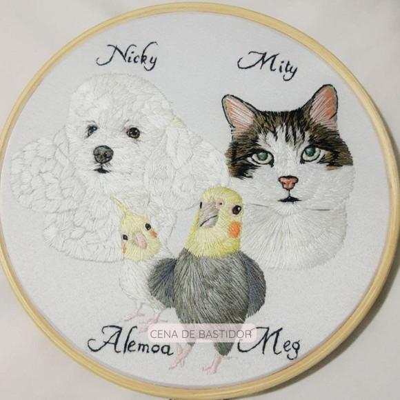 Retrato Bordado 4 Pets - Bordado Animais de Estimação - 20cm