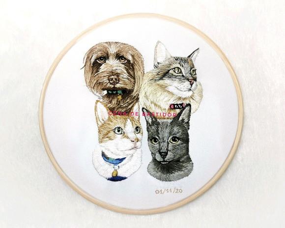 Retrato Bordado 4 Pets - Bordado Animais de Estimação - 20cm
