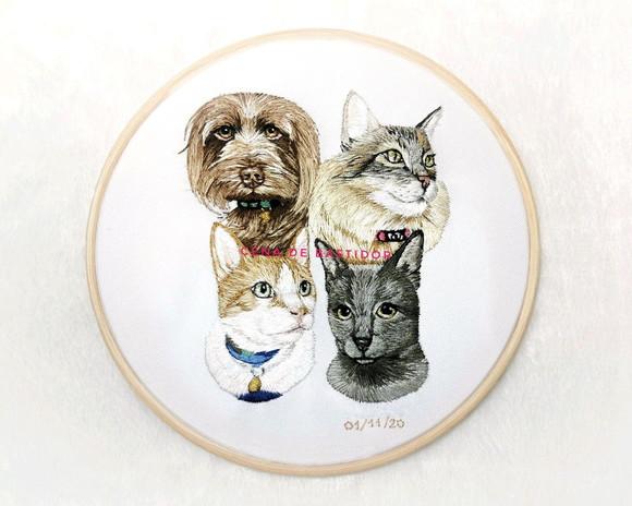 Retrato Bordado 4 Pets - Bordado Animais de Estimação - 20cm