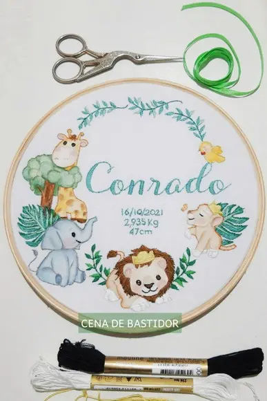 Porta Maternidade Bordado Temático