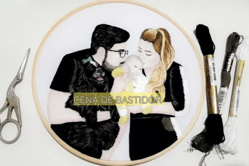 Quadro Bordado Família
