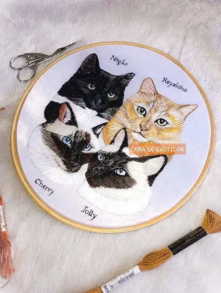 Retrato Bordado 3 Pets- Bordado Animais de Estimação 20cm