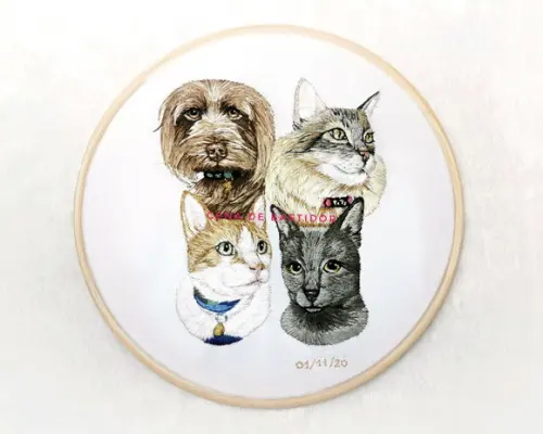 Retrato Bordado 4 Pets - Bordado Animais de Estimação - 20cm