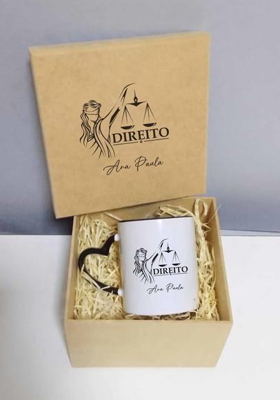 Caixa com Caneca Personalizada Direito
