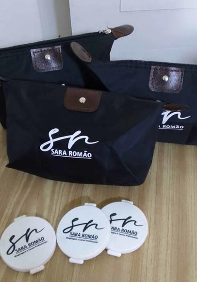 Kit 30 Necessaires e 30 Espelhinhos Brindes Personalizados