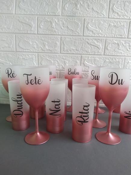 Kit 30 Copos Long Drink Rosê Gold e 10 Taças de Vinho Rosê
