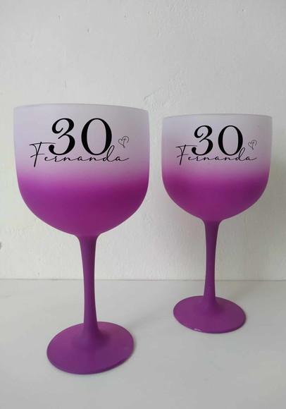 Taças Gin Degradê Roxo 30 Anos